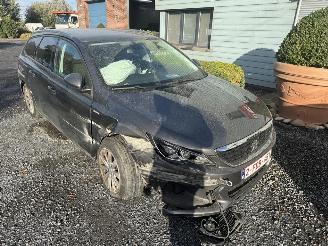 Peugeot 308  picture 2