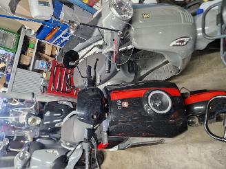 NIU  5X NIU SCOOTER picture 5
