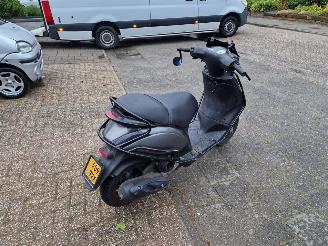 Piaggio  ZIP BROM picture 8
