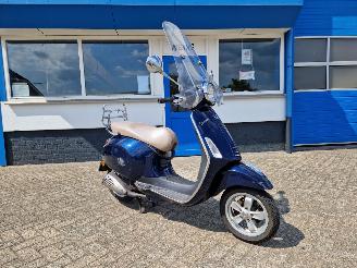 Vespa  PRIMAVERA 1 EIGENAAR picture 1
