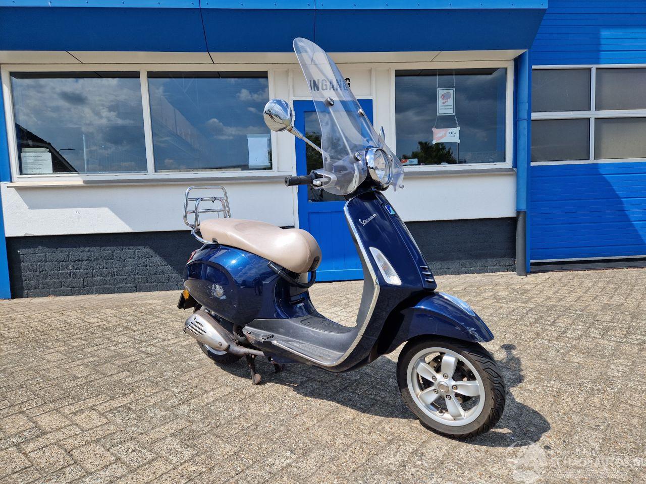 Vespa  PRIMAVERA 1 EIGENAAR