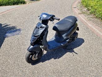  Piaggio  ZIP 45KM 2017/10