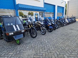 damaged scooters Yamaha  NEW IN , SCOOTER + MOTOR 2026/1