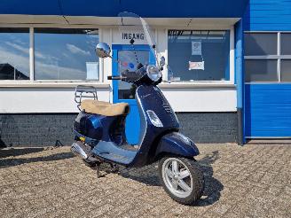 škoda koloběžky Vespa  LX 50 LAGE KM STAND , NETTE SCOOTER 2012/8