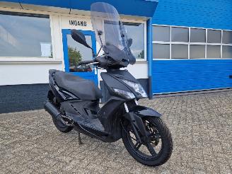 Vaurioauto  scooters Kymco  AGILITY 16+ NEW MOD 45KM 2019/9