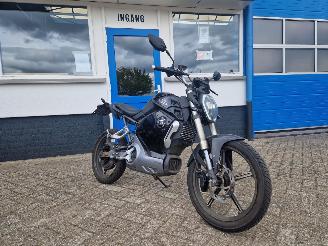 Vaurioauto  scooters Super Soco  TS 1200 R , BROMFIETS 2020/9