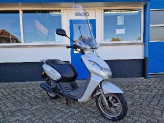  Peugeot  KISBEE 2011/4