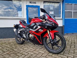  QJMotor  SRK 125R 2026/8
