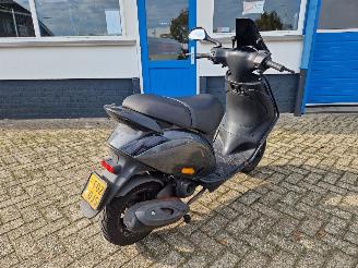 Piaggio  ZIP BROM 45KM picture 8
