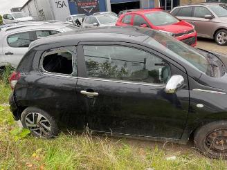 Peugeot 108 108, Hatchback, 2014 1.0 12V picture 6