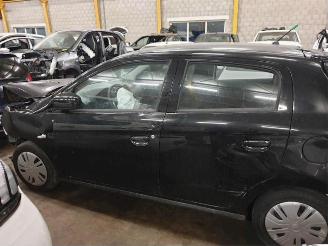 Mitsubishi Space-star Space Star (A0), Hatchback, 2012 1.0 12V picture 2