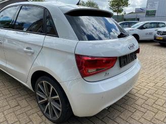 Audi A1 A1 Sportback (8XA/8XF), Hatchback 5-drs, 2011 / 2018 1.6 TDI 16V picture 3