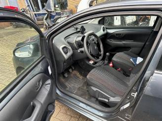 Peugeot 108 108, Hatchback, 2014 1.2 VTi 12V picture 9