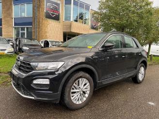 Coche siniestrado Volkswagen T-Roc T-Roc, SUV, 2017 1.0 TSI 12V 2021