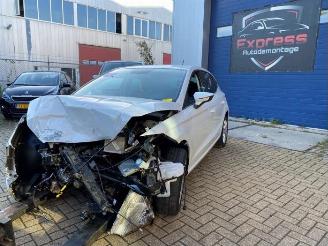 Auto da rottamare Seat Ibiza Ibiza V (KJB), Hatchback 5-drs, 2017 1.0 MPI 12V 2019