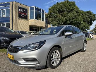 krockskadad bil auto Opel Astra  2019/1