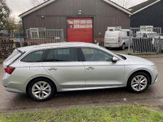 Skoda Octavia Octavia Combi (NXAC), Combi 5-drs, 2019 1.0 TSI e-TEC 12V picture 6