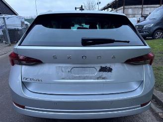 Skoda Octavia Octavia Combi (NXAC), Combi 5-drs, 2019 1.0 TSI 12V picture 4
