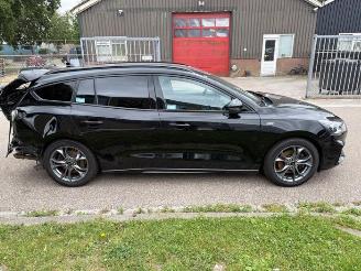 Ford Focus Focus 4 Wagon, Combi, 2018 / 2025 1.0 Ti-VCT EcoBoost 12V 125 picture 4