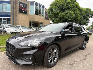 Vrakbiler auto Ford Focus Focus 4 Wagon, Combi, 2018 / 2025 1.0 Ti-VCT EcoBoost 12V 125 2019/2