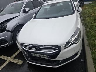 Damaged car Peugeot 508  2014/9