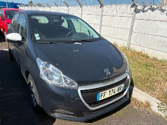 uszkodzony samochody osobowe Peugeot 208  2019/4