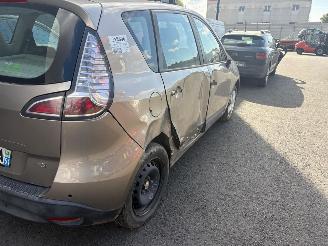 Renault Scenic  picture 9