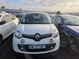 Damaged car Renault Twingo  2015/1