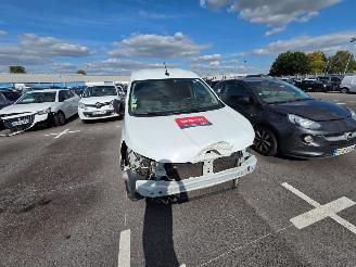 Vaurioauto  passenger cars Renault Express  2023/1