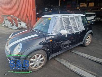 Auto da rottamare Mini One Mini One/Cooper (R50), Hatchback, 2001 / 2007 1.6 16V Cooper 2002/9