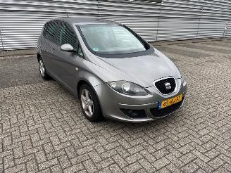 Auto incidentate Seat Altea 1.6 MPV  Benzine 1.598cc 75kW (102pk) FWD 2005/4