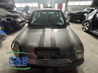 Dezmembrări autoturisme Mini Cooper S Mini Cooper S (R53), Hatchback, 2002 / 2006 1.6 16V 2004/7