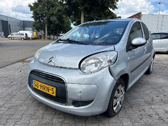 krockskadad bil auto Citroën C1 1.0 12V Hatchback  Benzine 998cc 50kW (68pk) FWD 2005-06/2014-09 (PMCFA; PMCFB; PNCFA; PNCFB) 1KRFE; CFB; 384F; CFA 2009/2