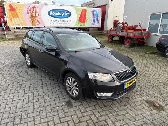 Skoda Octavia 1.2 TSI 16V Combi/o 4Dr Benzine 1.197cc 77kW (105pk) FWD 2012-11/2020-07  CJZA picture 2