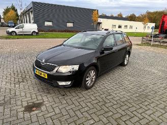 škoda osobní automobily Skoda Octavia 1.2 TSI 16V Combi/o 4Dr Benzine 1.197cc 77kW (105pk) FWD 2012-11/2020-07  CJZA 2014/6