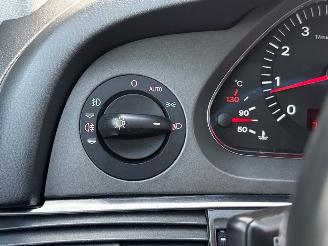 Audi A6 2.4 V6 24V Sedan 4Dr Benzine 2.393cc 130kW (177pk) FWD 2004-05/2008-10 (4F2) BDW picture 17