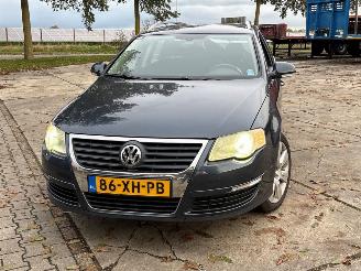 Schadeauto Volkswagen Passat WVWZZZ3CZ7E236461 2007/6