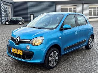 krockskadad bil auto Renault Twingo 1.0 SCe 70 12V Hatchback 4Dr Benzine 999cc 52kW (71pk) RWD 2014-09 (AHB0; AHB1; AHB3; AHB4; AH0BE2M7) H4D400; H4DA4 2015/1