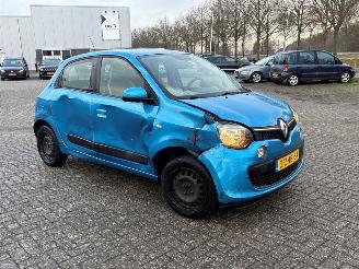 krockskadad bil auto Renault Twingo 1.0 SCe 70 12V Hatchback 4Dr Benzine 999cc 52kW (71pk) RWD 2014-09 (AHB0; AHB1; AHB3; AHB4; AH0BE2M7) H4D400; H4DA4 2015/1