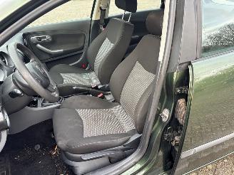 Seat Ibiza 1.6 16V Hatchback  Benzine 1.598cc 77kW (105pk) FWD 2006-11/2009-11 (6L1) BTS picture 15