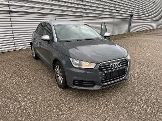 uszkodzony samochody osobowe Audi A1 SPORTBACK 2016/1