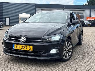 Vaurioauto  passenger cars Volkswagen Polo 1.0 TSI 12V Hatchback 4Dr Benzine 999cc 70kW (95pk) FWD 2017-06  DKLA 2019/1