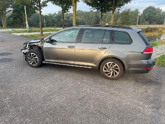 Volkswagen Golf  picture 7