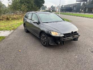 krockskadad bil auto Volkswagen Golf  2018/6