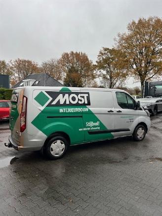 skadebil bedrijf Ford Transit Custom 300 2.0 TDCI L2 H1 2022/12