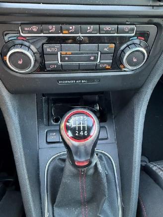 Volkswagen Golf 2.0 GTI 211 PK picture 20