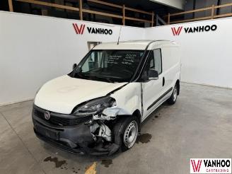 damaged passenger cars Fiat Doblo  2021/4