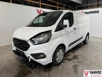 krockskadad bil auto Ford Transit  2023/9