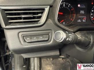 Renault Clio  picture 17