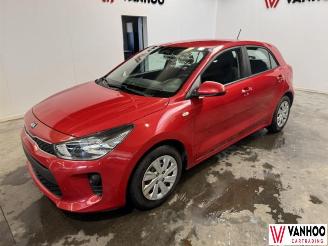 Coche accidentado Kia Rio  2017/4